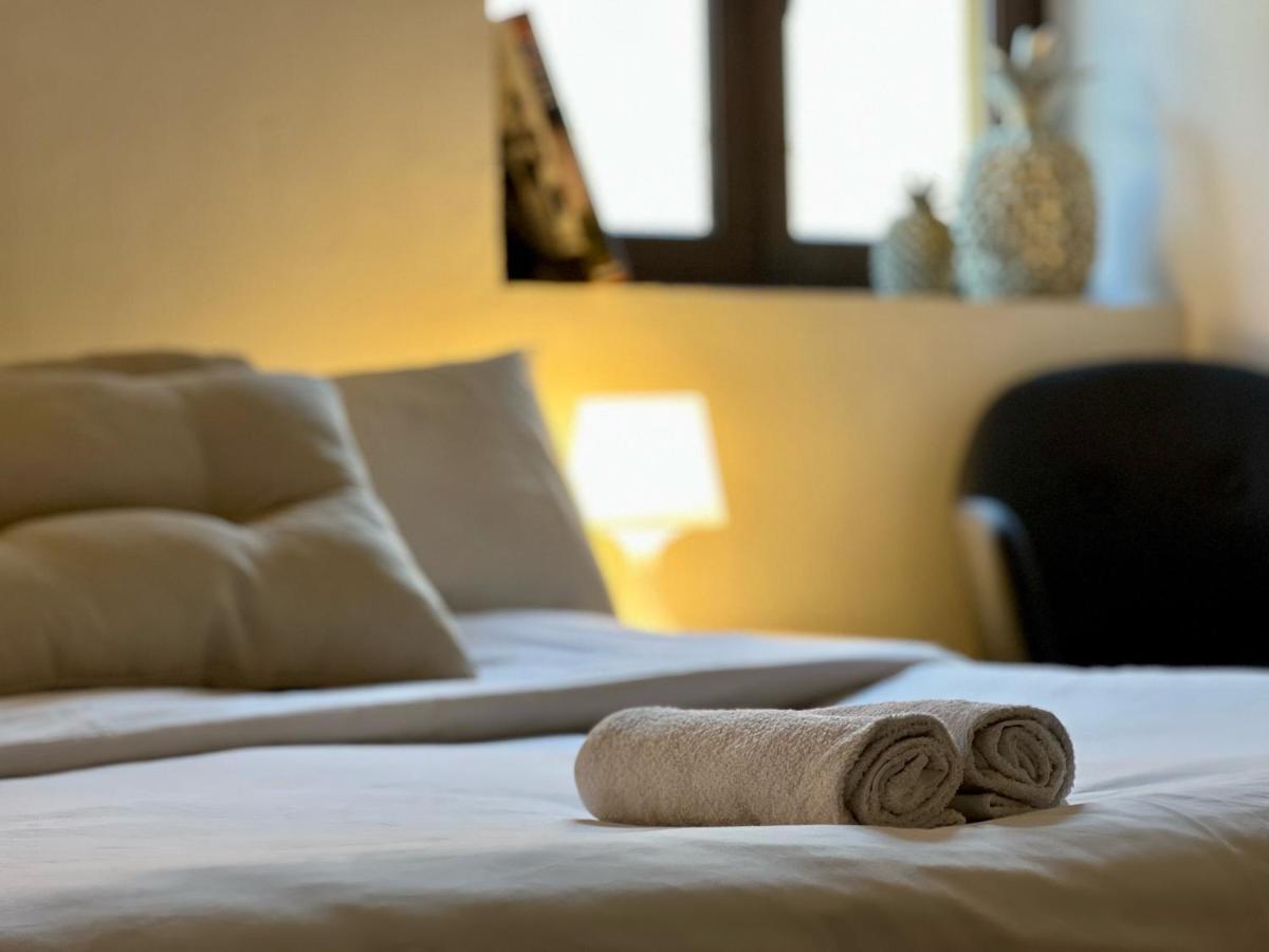 Novi Ligure Private Apartment ภายนอก รูปภาพ