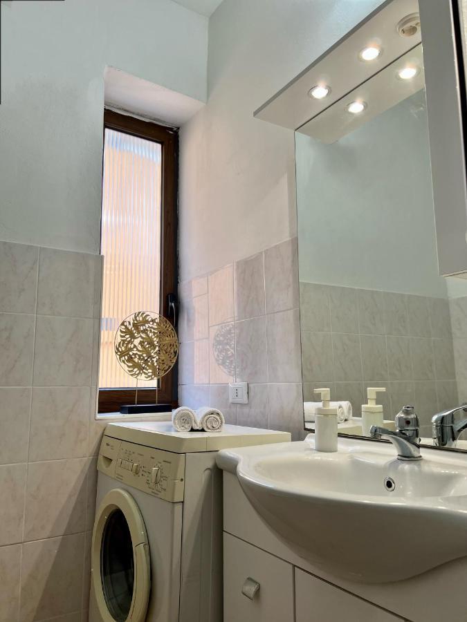 Novi Ligure Private Apartment ภายนอก รูปภาพ