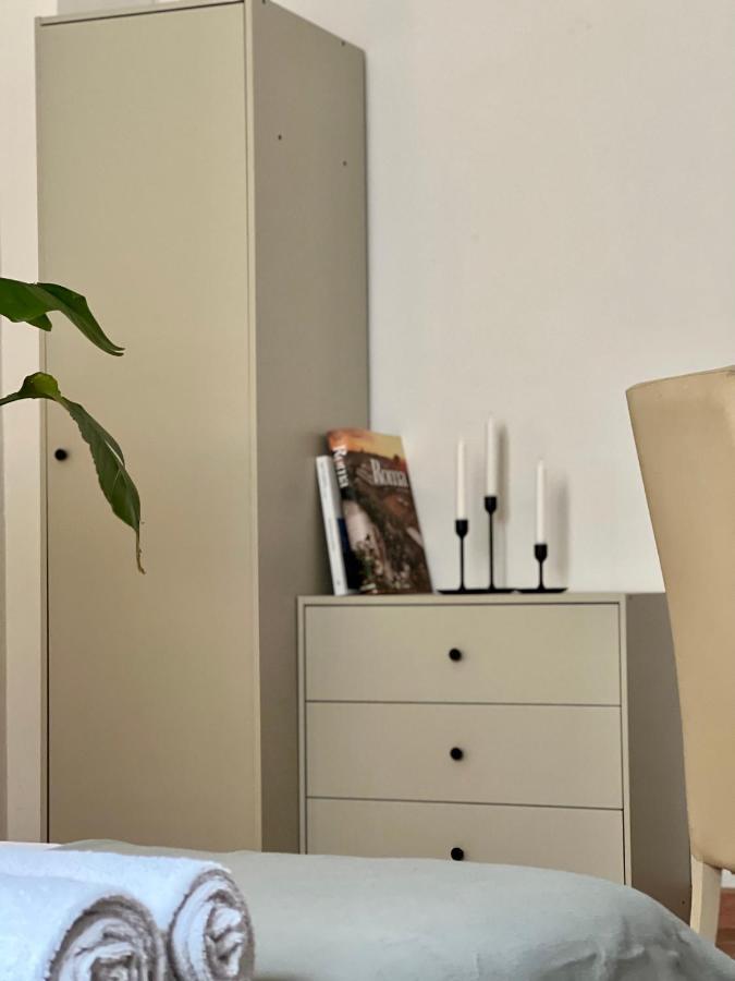 Novi Ligure Private Apartment ภายนอก รูปภาพ